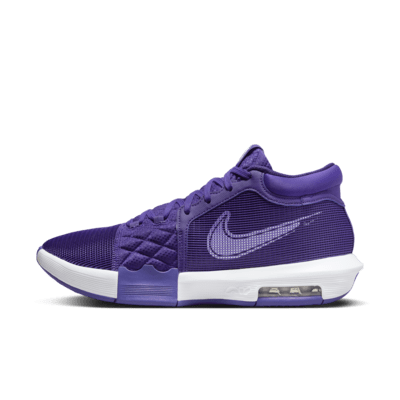 LeBron Witness 8 Basketball Shoes. Nike